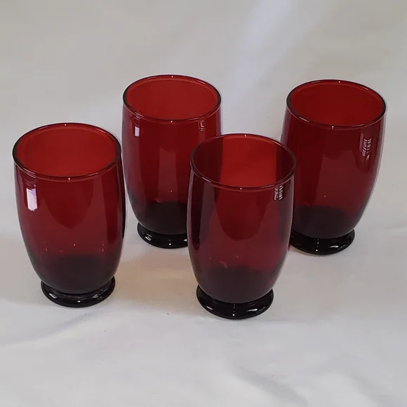 VINTAGE! Set of 4 Ruby Red Glasses - Picture 2 of 7